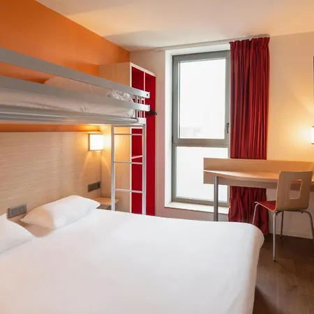 Hotel Premiere Classe Centre-les Docks 2*