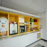 Отель Premiere Classe Centre-les Docks 2*