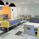 Отель Premiere Classe Centre-les Docks 2*