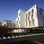 Premiere Classe Centre-les Docks Отель 2*