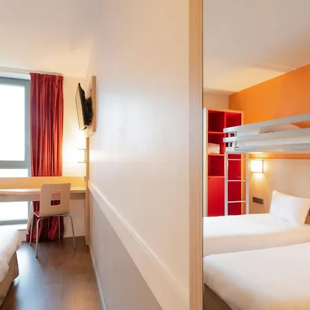 Hotel Premiere Classe Centre-les Docks 2*