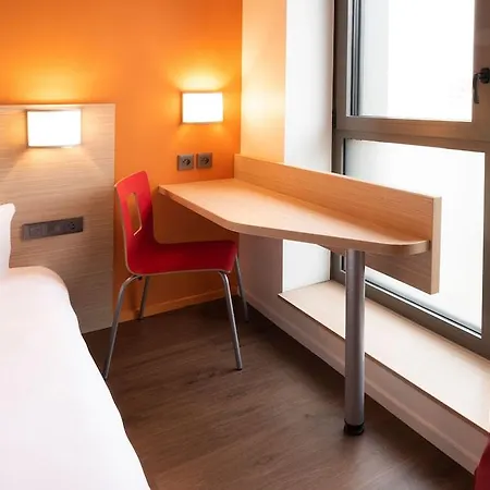 Premiere Classe Centre-les Docks 2*