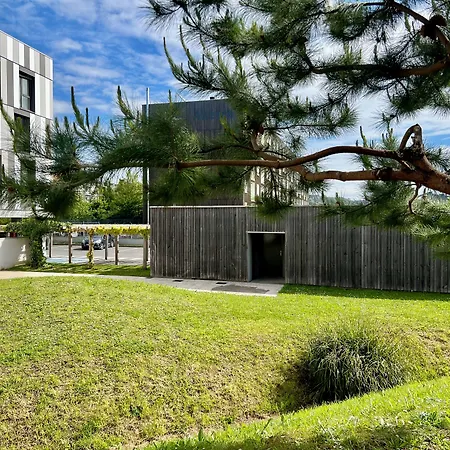 Premiere Classe Centre-les Docks 酒店 2*