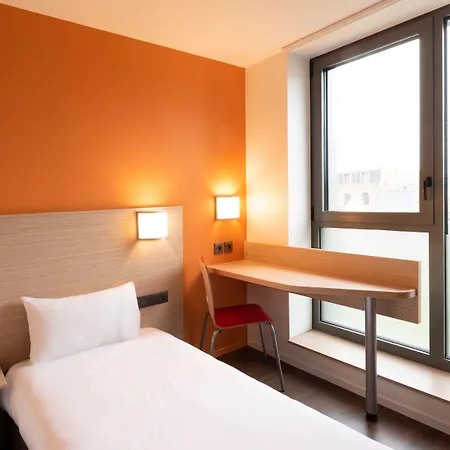 Premiere Classe Centre-les Docks 2*