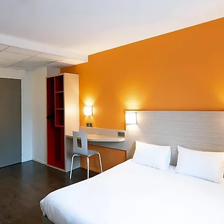 Premiere Classe Centre-les Docks Hotel 2*
