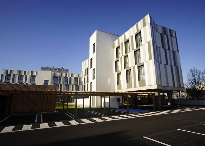 Premiere Classe Centre Otel 2*